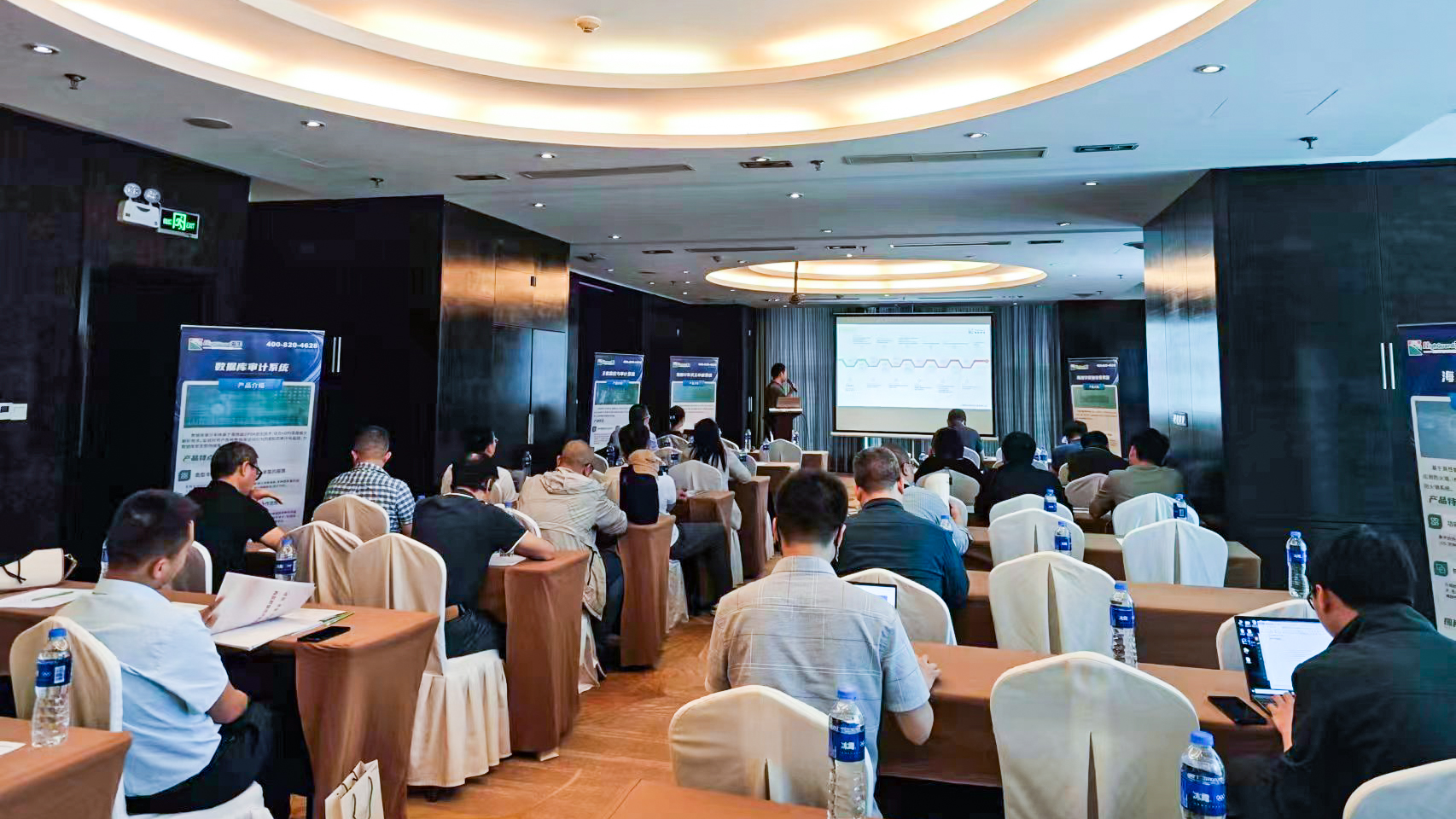 1686310092553437.jpg 陳文坤講方案.jpg